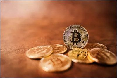 Sous quelle forme notre identité est-elle répertoriée dans la blockchain lorsque l'on fait des transactions ?