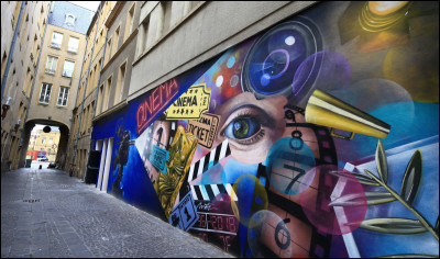 Que ce soit dans le cadre du "street-art" ou des tags, est-il permis, en France, d'écrire ou dessiner sur les murs, sans autorisation préalable ?