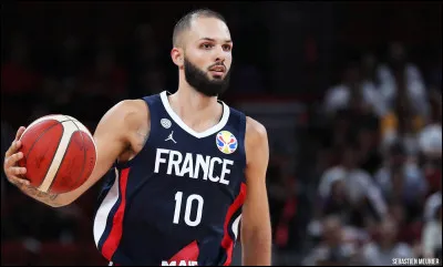 Dans quelle équipe, Evan Fournier joue-t-il ?