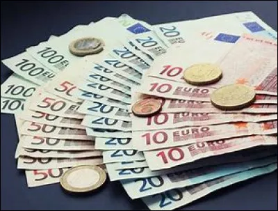 Une petite dernière, quelle monnaie est utilisée en Russie ?