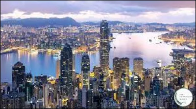Comment s'appelle la monnaie utilisée à Hong-Kong ?