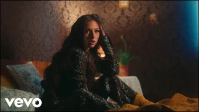 Dans « Baby Boy », Eva dit : 
« Tu veux me vendre du dream ... »