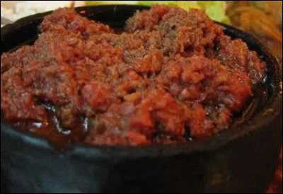 C'est un pays en Afrique. La présidente est Sahle-Work Zewde. Si vous avez faim, il existe un plat nommé "kefto" qui est fait de viande crue broyée et assaisonnée au berbère. Quelle monnaie est utilisée dans ce pays ?