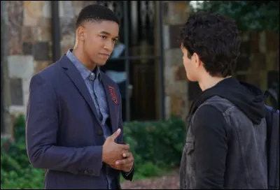 Quel est le nom du demi-frère de London ?