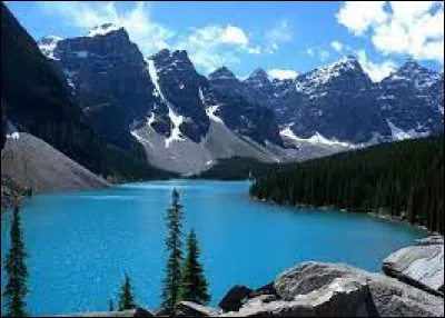 Quelles sont les deux langues officielles du Canada ?