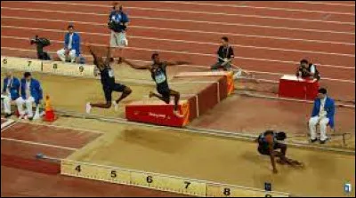 Il vient de faire un saut spectaculaire !