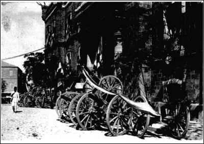 Qu'impose la France à la Syrie en 1930 ?