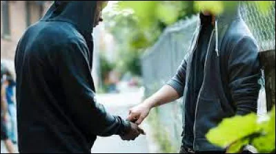 Lorsque l'argent est obtenu d'une manière illégale on parle d'argent sale.