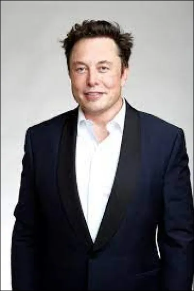 Le 12 mai 2021, quel homme a indiqué que son entreprise de véhicules électrique Tesla naccepterait plus le paiement en bitcoin ?