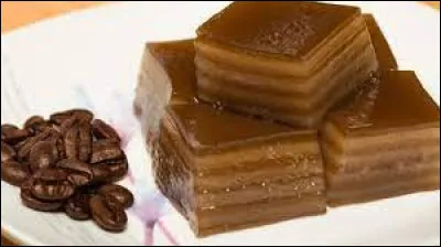 J'ai vraiment le ventre plein ! Pas vous ? Mais j'ai envie de manger un dernier plat avant. Je d&eacute;cide de me r&eacute;galer avec un bebinca. Avec quelle monnaie dois-je payer ?