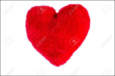 Encore deux questions ! De qui la meneuse tombe-t-elle amoureuse ?