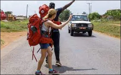 Quelle &eacute;mission d'aventure voit le jour en 2006, pr&eacute;sent&eacute; par St&eacute;phane Rotenberg ?