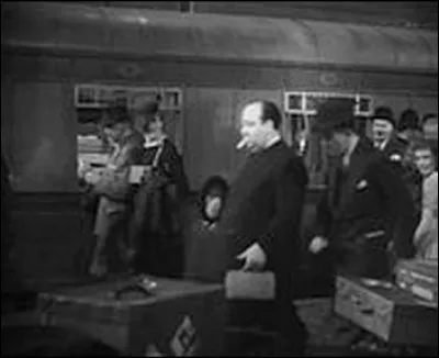 L'année suivante il apparaît sur un quai de métro à Victoria Station à Londres, mais dans quel film ?