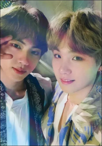 Quel membre a eu l'appendicite et s'est fait aussi opérer de l'épaule ?