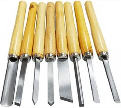 Comment se nomme les outils de découpe sur un tour à bois ?