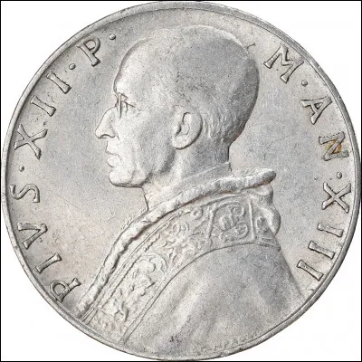 Avant l'arrivée de l'euro, quelle était la monnaie qui circulait au Vatican ?