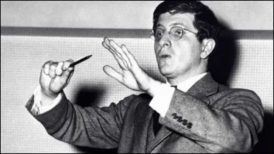 La musique est de Bernard Herrmann :