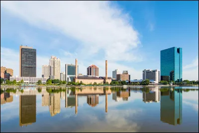 Quelle est cette ville de l'&Eacute;tat de l'Ohio, capitale mondiale des accessoires automobiles et lieu de fabrication depuis 1941 de la c&eacute;l&egrave;bre Jeep ?