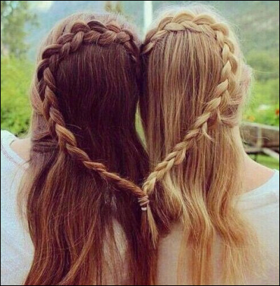 Sabrina est-elle amie avec Chloé ?