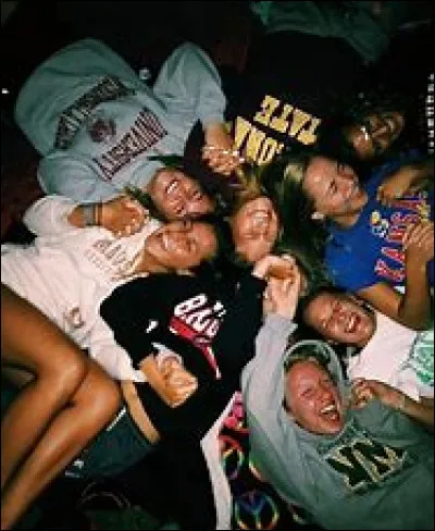 As-tu beaucoup d'amies ?