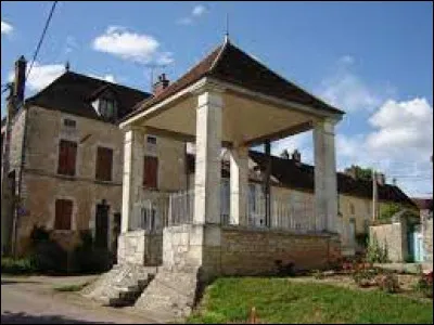 Nous sommes en Bourgogne-Franche-Comt&eacute;, &agrave; Moulins-en-Tonnerrois. Commune de l'arrondissement d'Avallon, elle se situe dans le d&eacute;partement ...