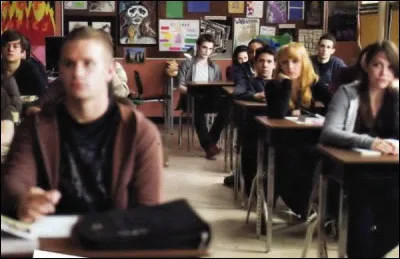 Quel film Bella et Edward regardent-ils lors du cours d'anglais ?