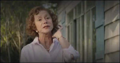 Dans quel film Helen Mirren est-elle une femme voulant r&eacute;cup&eacute;rer des �uvres d'art qui ont &eacute;t&eacute; vol&eacute;es &agrave; sa famille ?