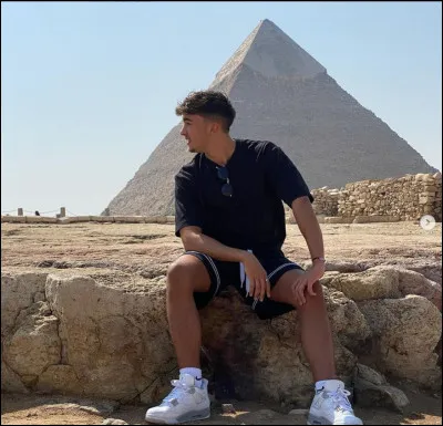 Comment se prénomme-t-il ?