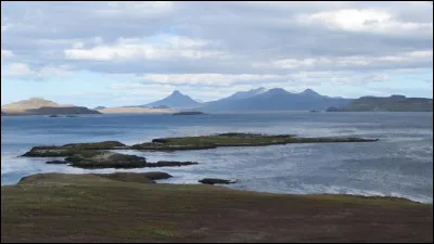 ''Le lac du Tigre'' est un lac de l'île principale des Kerguelen. Il est donc...