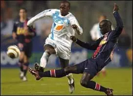 Recrut en 2006 pour remplacer Didier Drogba... no comment. Il joue actuellement  Nice :