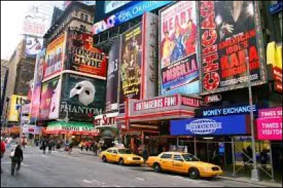 Quel groupe interprète "New York avec toi" en 1985 ?