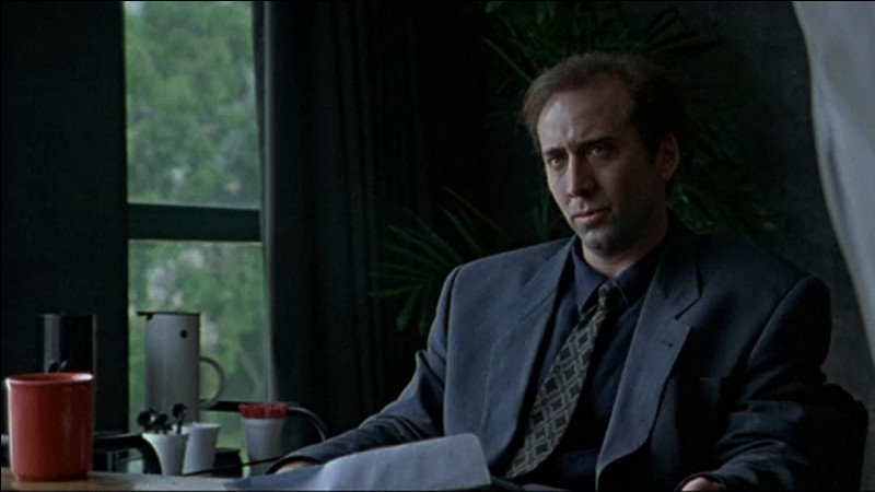 Dans quel film Nicolas Cage est-il un homme se noyant dans l'alcoolisme ?