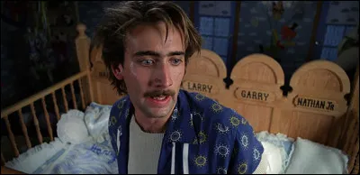 Dans quel film Nicolas Cage est-il un petit criminel qui va kidnapper un bébé pour en faire le sien ?