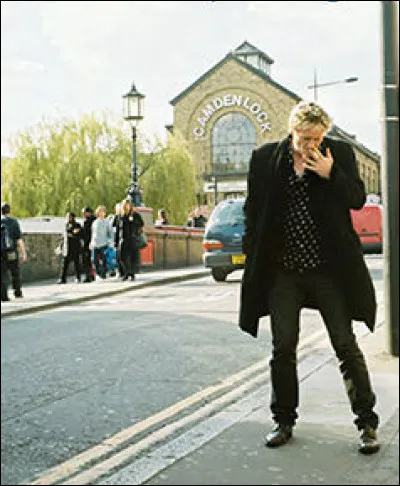 Avec un nom pareil, choisir "philo" ou "musique", c'est presque du gâchi ! (Sauf qu'il est bon dans tout ce qu'il fait, à mon humble avis...)