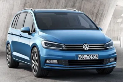 Quel est ce monospace compact produit par Volkswagen depuis 2003 ?