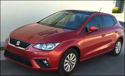 Quelle est cette citadine produite par Seat depuis 1984 ?