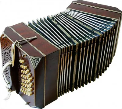 Quel est le nom de cet instrument, petit accordéon à touches ?