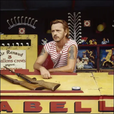 Dans "La Belle de Mai", on entend : "Il est fier, parce qu'il est riche", "Qu'est-ce qu'on peut s'en séguer de ses.... !"