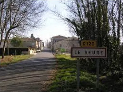 Nous sommes à présent en Nouvelle-Aquitaine, à l'entrée du Seure. Commune de l'agglomération Saintaise, elle se situe dans le département ...