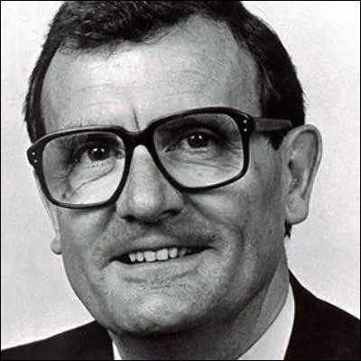 Quel f&eacute;d&eacute;ration sportive a &eacute;t&eacute; dirig&eacute;e pendant vingt ans par Philippe Chatrier ?