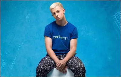 Quel est le premier clip de Michou ?