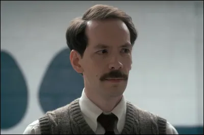 Qui est ce professeur, enseignant de la bande de garçons ?