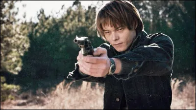 Comment se nomme ce jeune homme, pratiquant la photographie ?