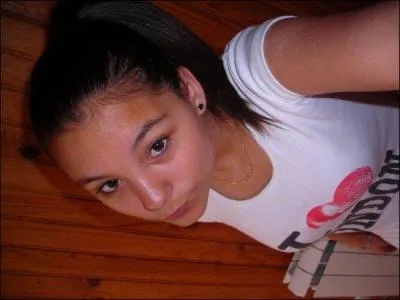 Quel est le nom et le prnom de cette fille ?