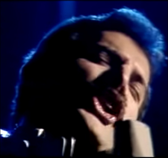 Le hit "Flash", extrait de la bande originale de Flash Gordon (1980), a pris une belle 10e place dans les charts anglais. A-t-il été composé par Freddie Mercury ?