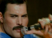 Quiz Les tubes de Queen signs Freddie Mercury