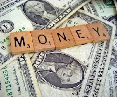 Quelle est la signification de l'expression anglaise "Your money or your life" ?