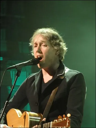 Éric Linder est né en Irlande de mère irlandaise et de père suisse-allemand. Il fut champion de Suisse de demi-fond. Sous quel pseudo était-il plus connu ?