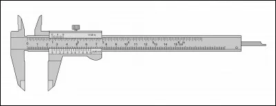 Dans "Descriptif ! C'est un roc ! c'est un pic ! c'est un cap ! Que dis-je, c'est un cap ? C'est une péninsule !", qu'a fait Edmond Rostand ?