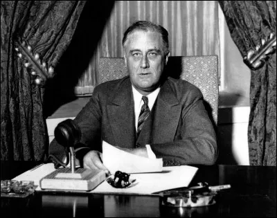 Histoire : Combien de fois Franklin Delano Roosevelt a-t-il été élu Président des Etats-Unis ?